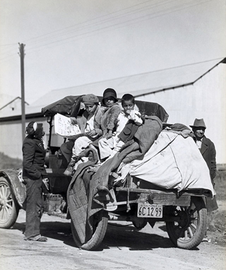 <empty>Lange_Dorothea_Migrant_Family_in_California_1935_320.jpg