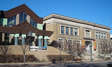 Exterior Cedar Rapids Museum of Art