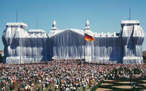 Christo and Jeanne Claudes Reichstag in Berlin