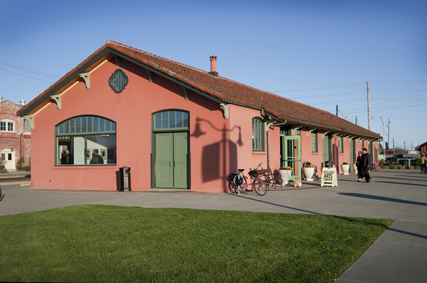 Petaluma Art Center Outside